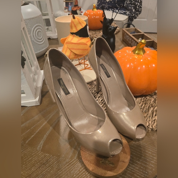 Vintage Louis Vuitton platform shoes. - Picture 11 of 16